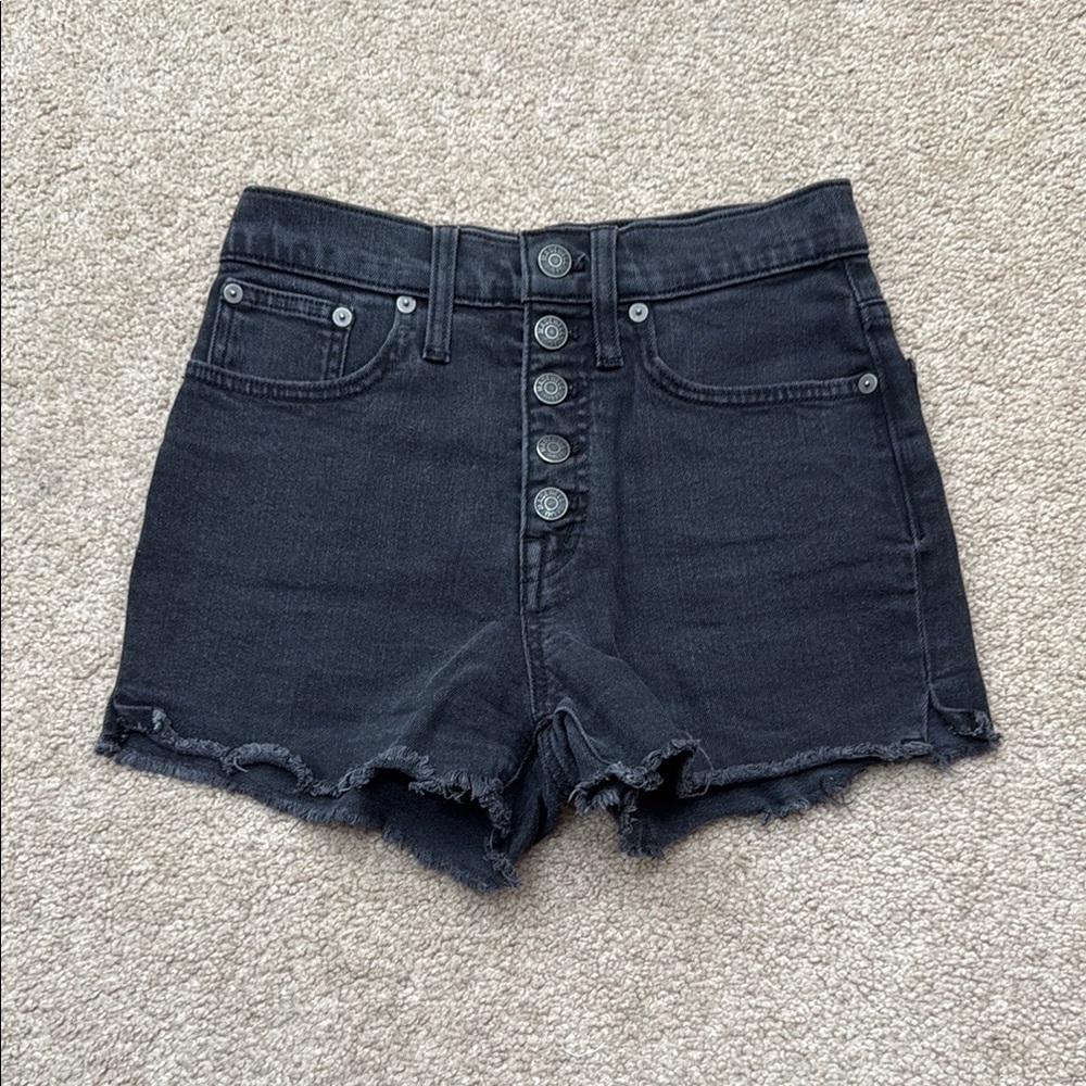 Madewell High Waisted 5 Button Up Raw Hem Black Wash Denim Shorts Size 23